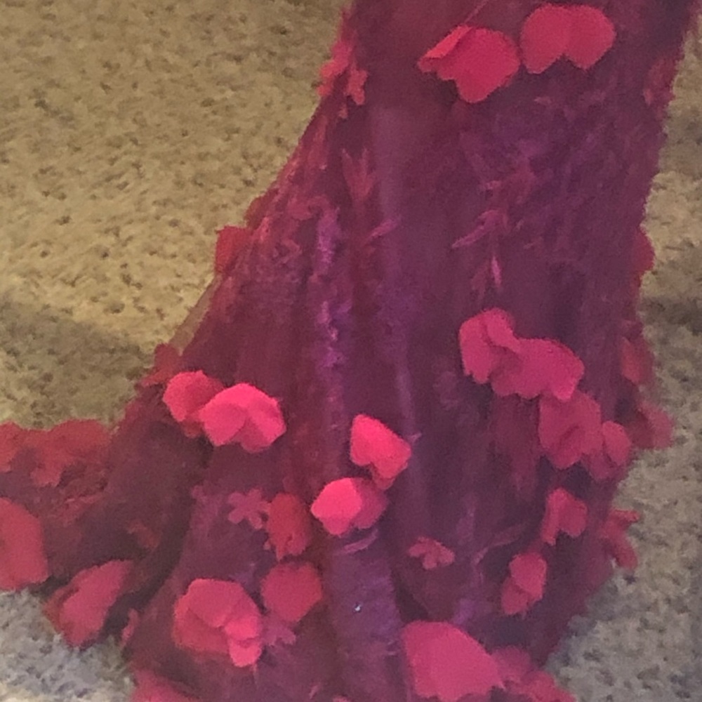 Dress - Picture 6 of 10